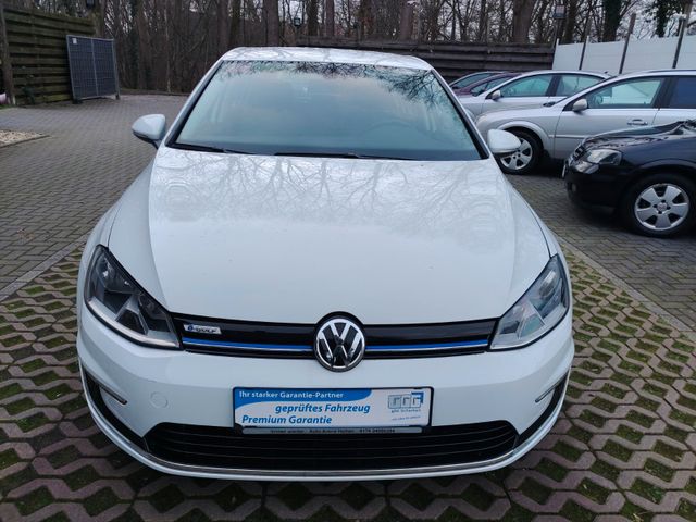 Volkswagen Golf VII Lim. e-Golf 24KW /  KAMERA/SITZHEIZUNG