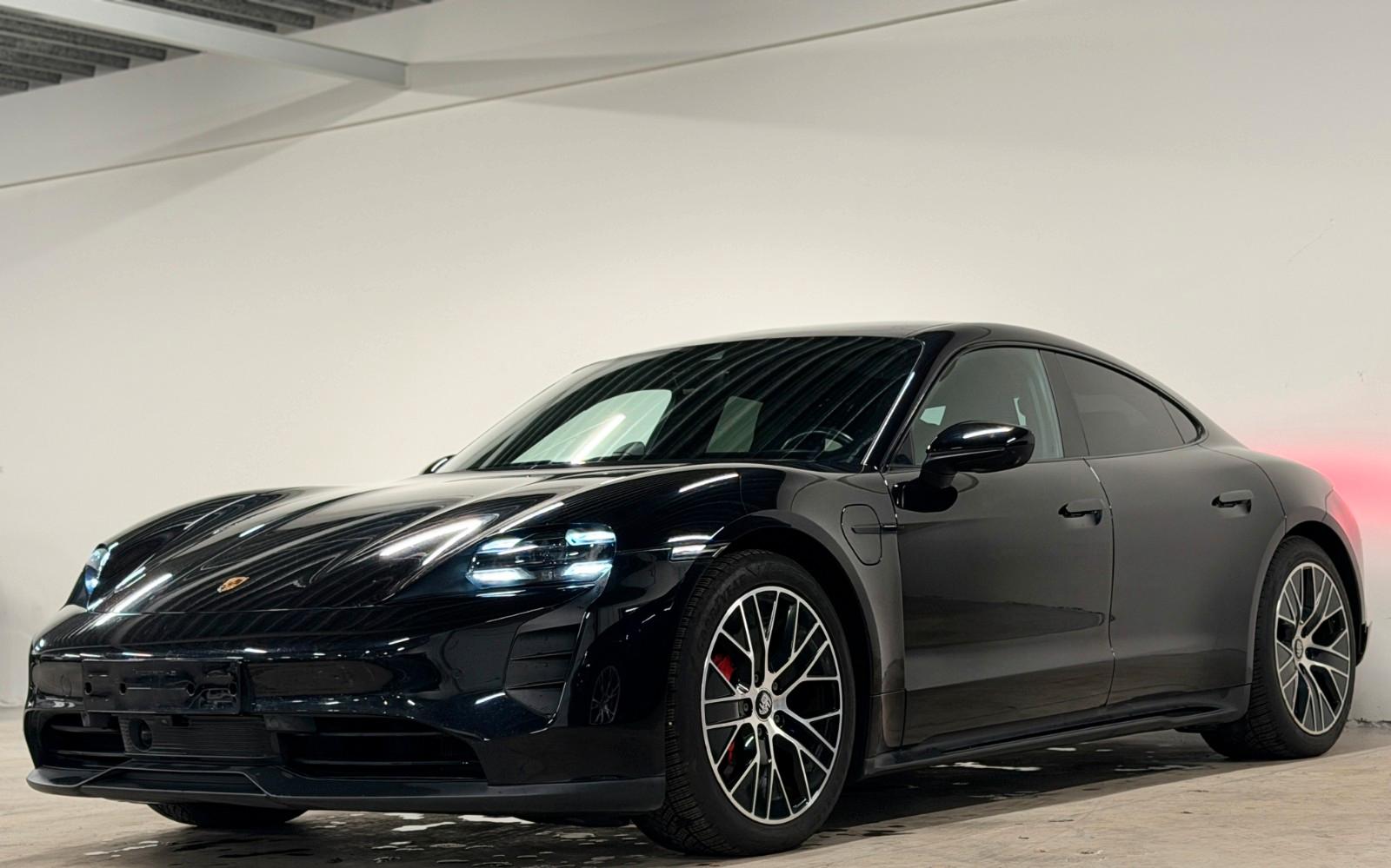 Porsche Taycan 4S