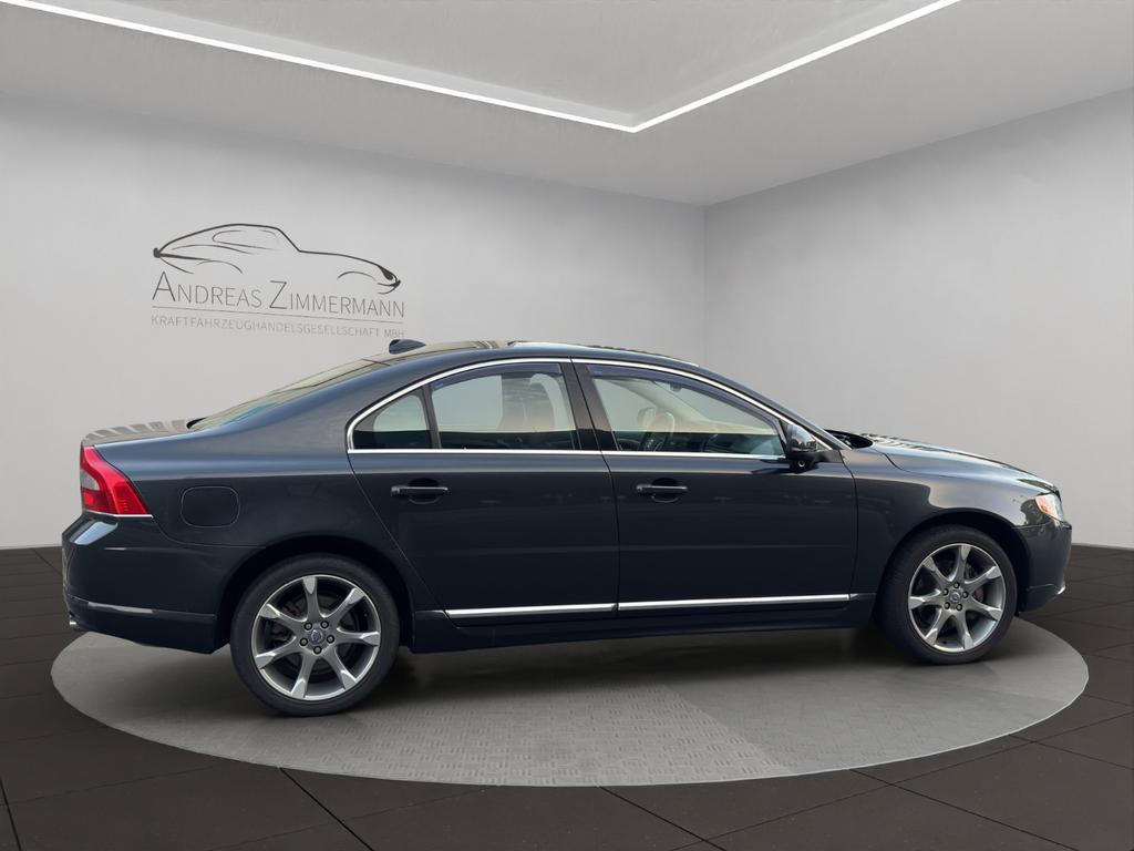 Volvo S80