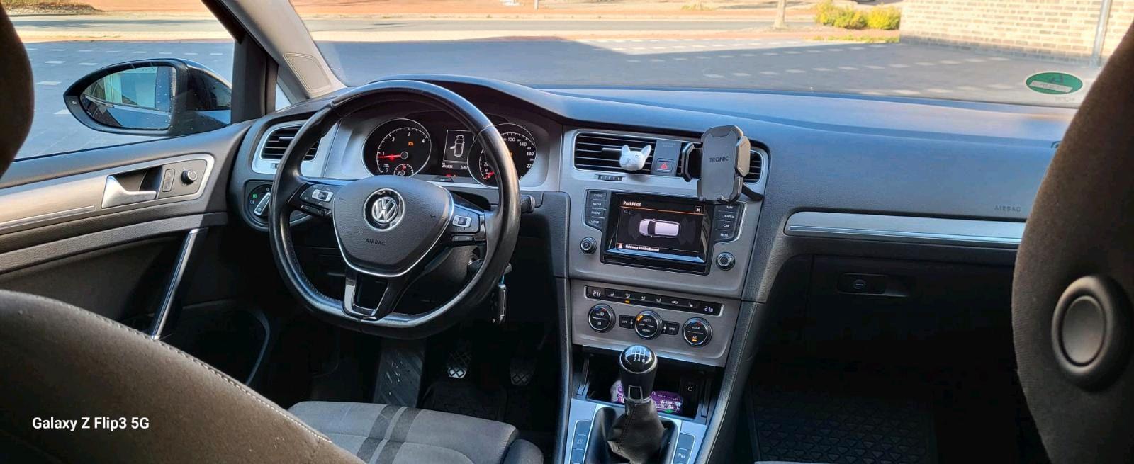 Volkswagen Golf 2015 — photo 11