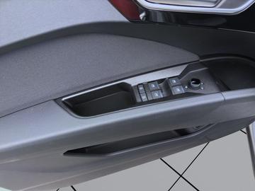 صورة مصغرة 11 لـ 2025 AUDI Q4 E-TRON