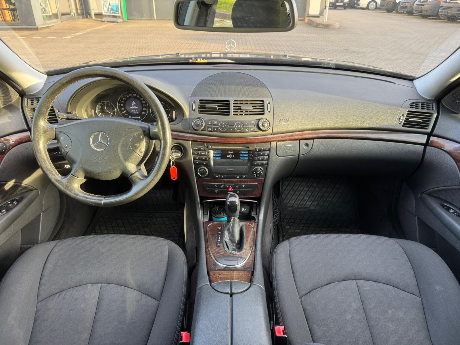 Mercedes-Benz E 220 E T-Modell E 220 T CDI Automatik