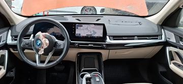 2022 BMW IX1 — миниатюра 33