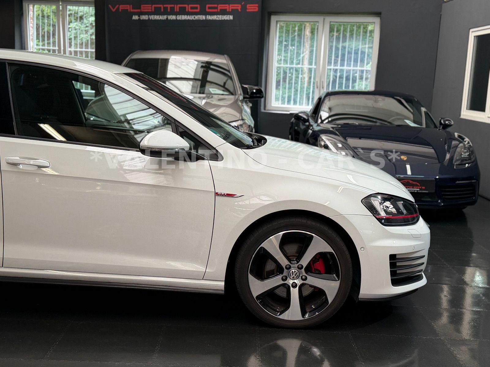 Volkswagen Golf VII Lim. GTI Navi/Temp/Parklenk/Shz/BiXen
