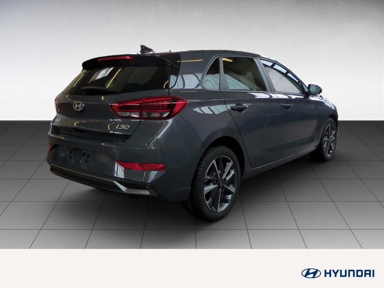 Fahrzeugabbildung Hyundai i30 1.5 DCT ADVANTAGE SHZ*LHZ*NAVI*KAMERA*CARPL*