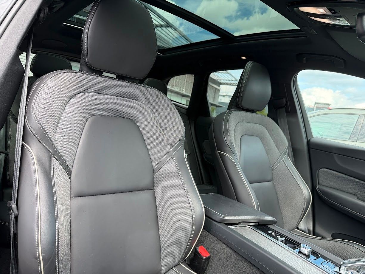 Volvo XC60 B5 Ultimate Dark AWD foto 11