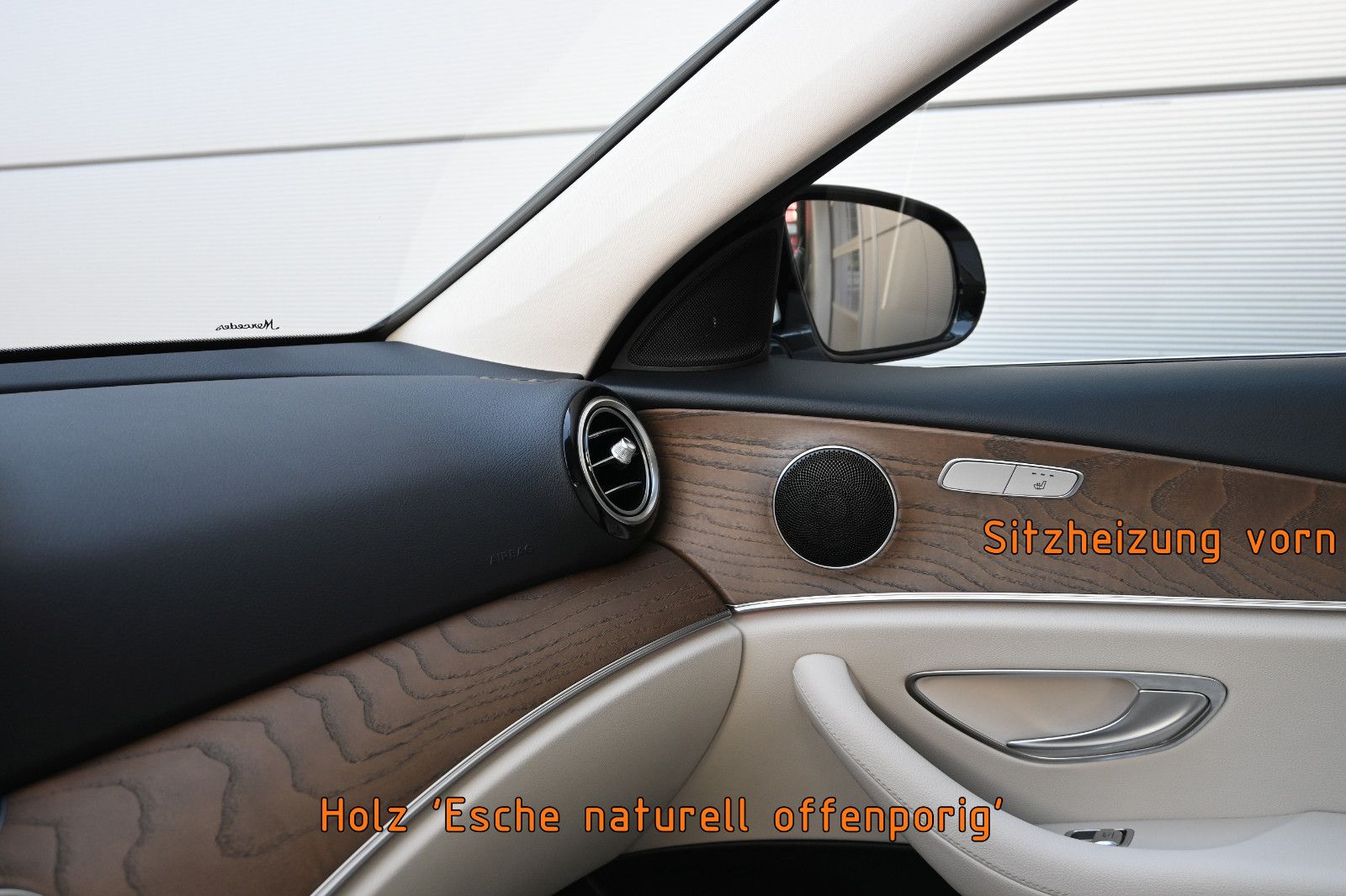 Fahrzeugabbildung Mercedes-Benz E 220 d 4MATIC Exclusive °AHK°PANO°STANDHEIZUNG°