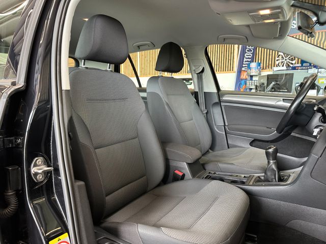 Volkswagen Golf VII *ISOFIX*A-HOLD*KLIMA*