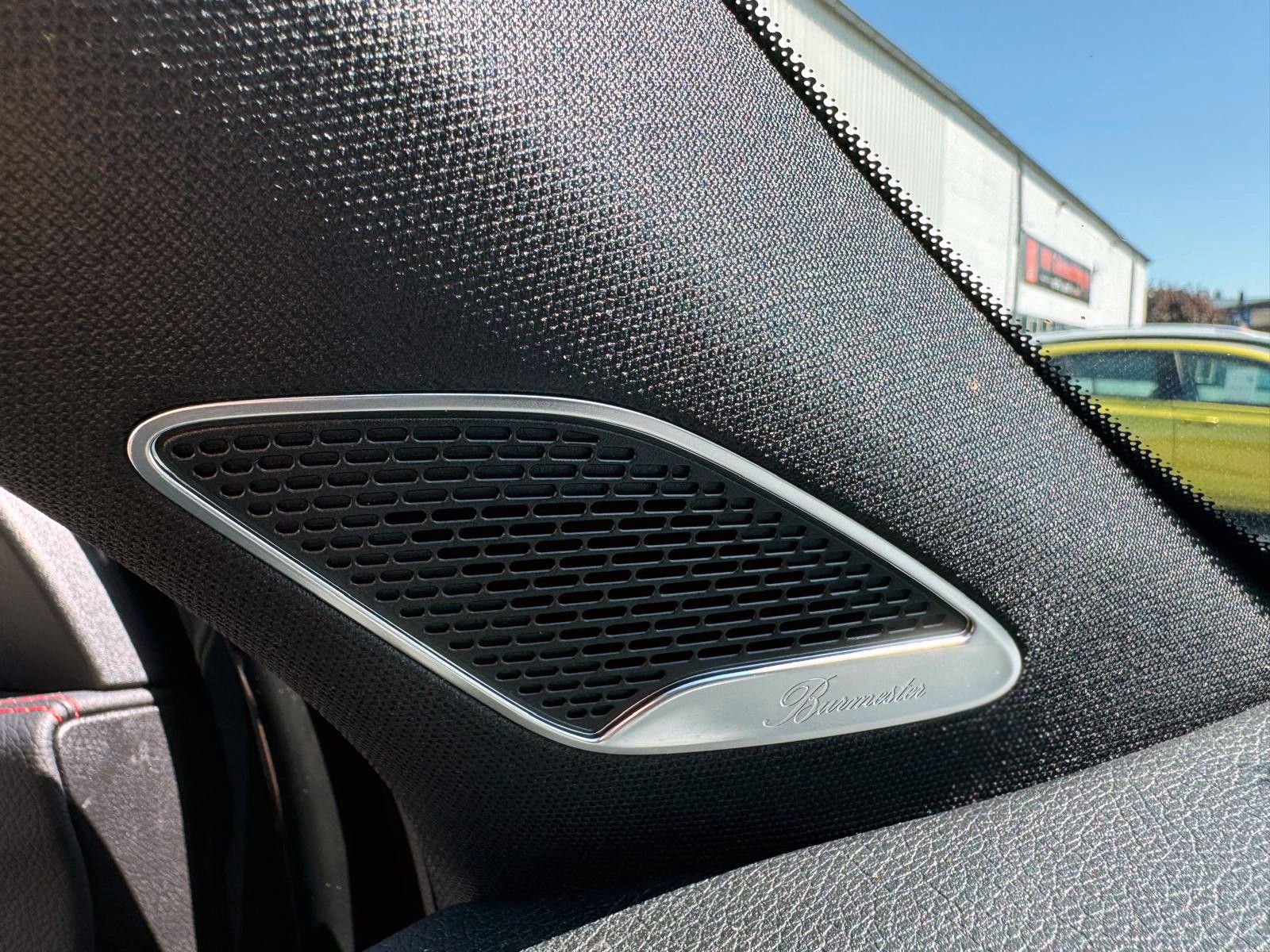 Fahrzeugabbildung Mercedes-Benz GLB35 AMG 4Matic ACC 360° HUD PANO BURMESTER LED