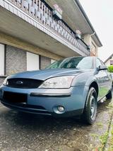Ford Mondeo 1.8 92 kW Ghia Ghia - Ford Mondeo aus 2001: Ghia