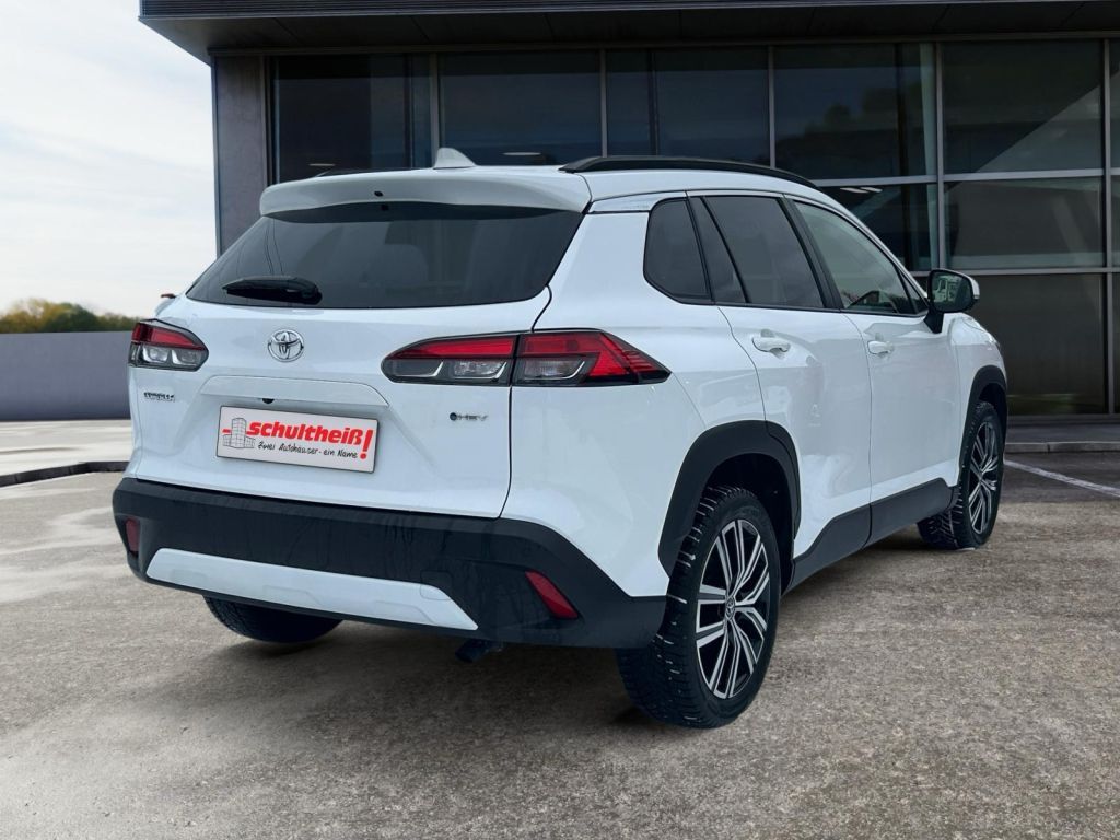Fahrzeugabbildung Toyota Corolla Cross Hybrid 1.8 VVT-i Team Deutschland