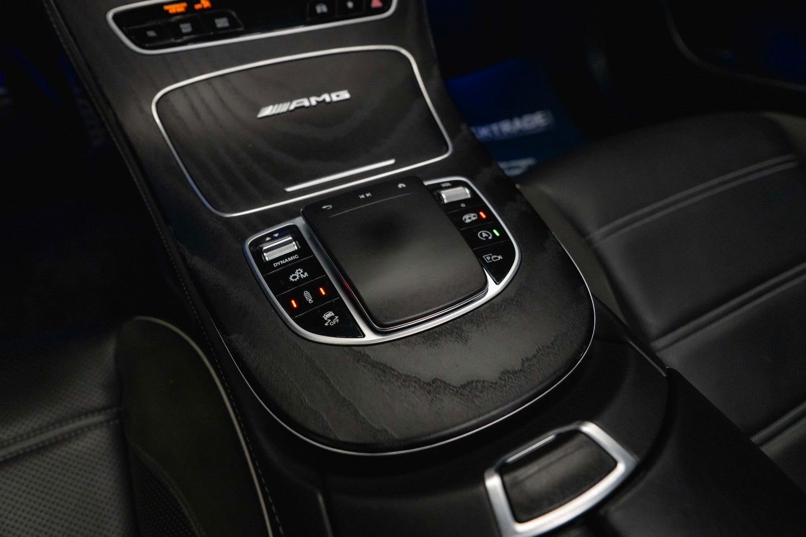 Fahrzeugabbildung Mercedes-Benz E 63 S AMG 4Matic+ Performance Night-Paket *ACC*