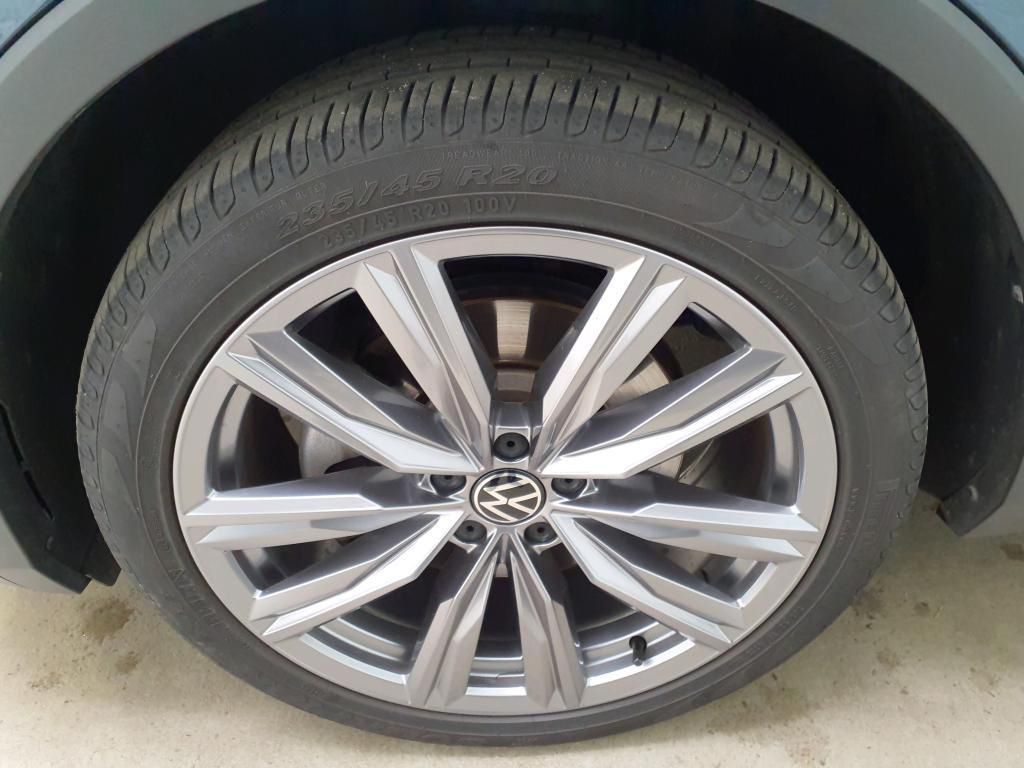 Volkswagen Tiguan Elegance 1.4 TSI eHybrid 180kW AHK*Pano