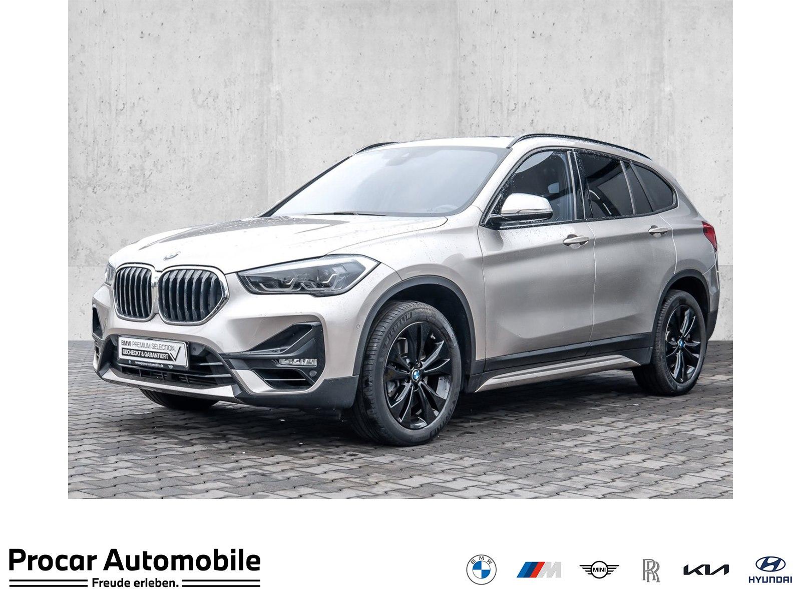BMW X1 sDrive20i Sport Line PANO RFK NAVI LED DAB