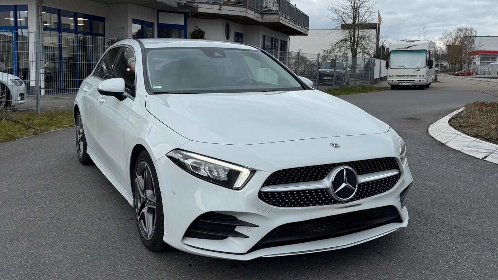 MERCEDES-BENZ A 180 A 180 d*AMG*AMBT*ALCANTARA*SZHG*
