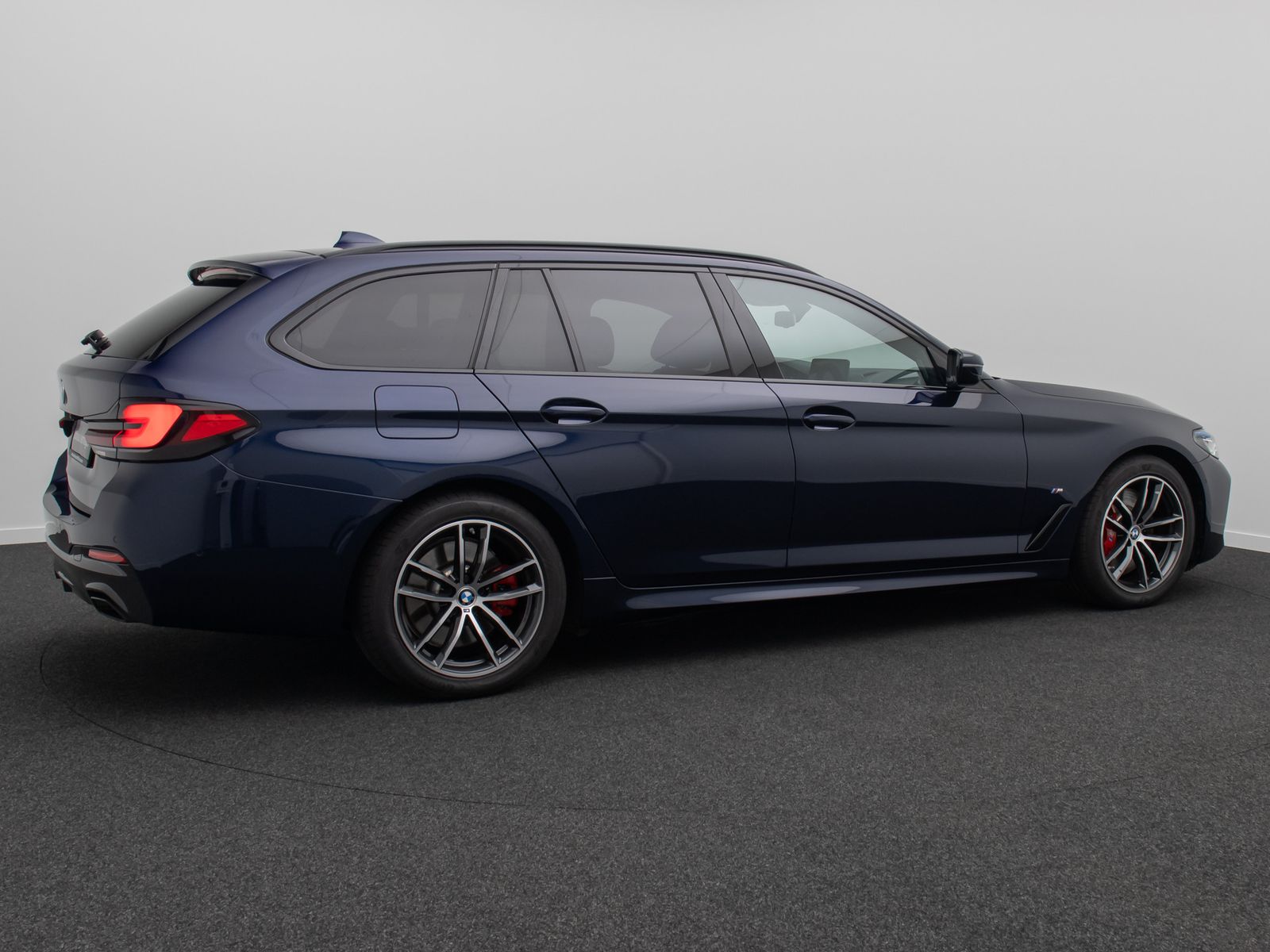 Fahrzeugabbildung BMW 540d xD M Sport Pro Kamera Laser HUD H/K Komfort
