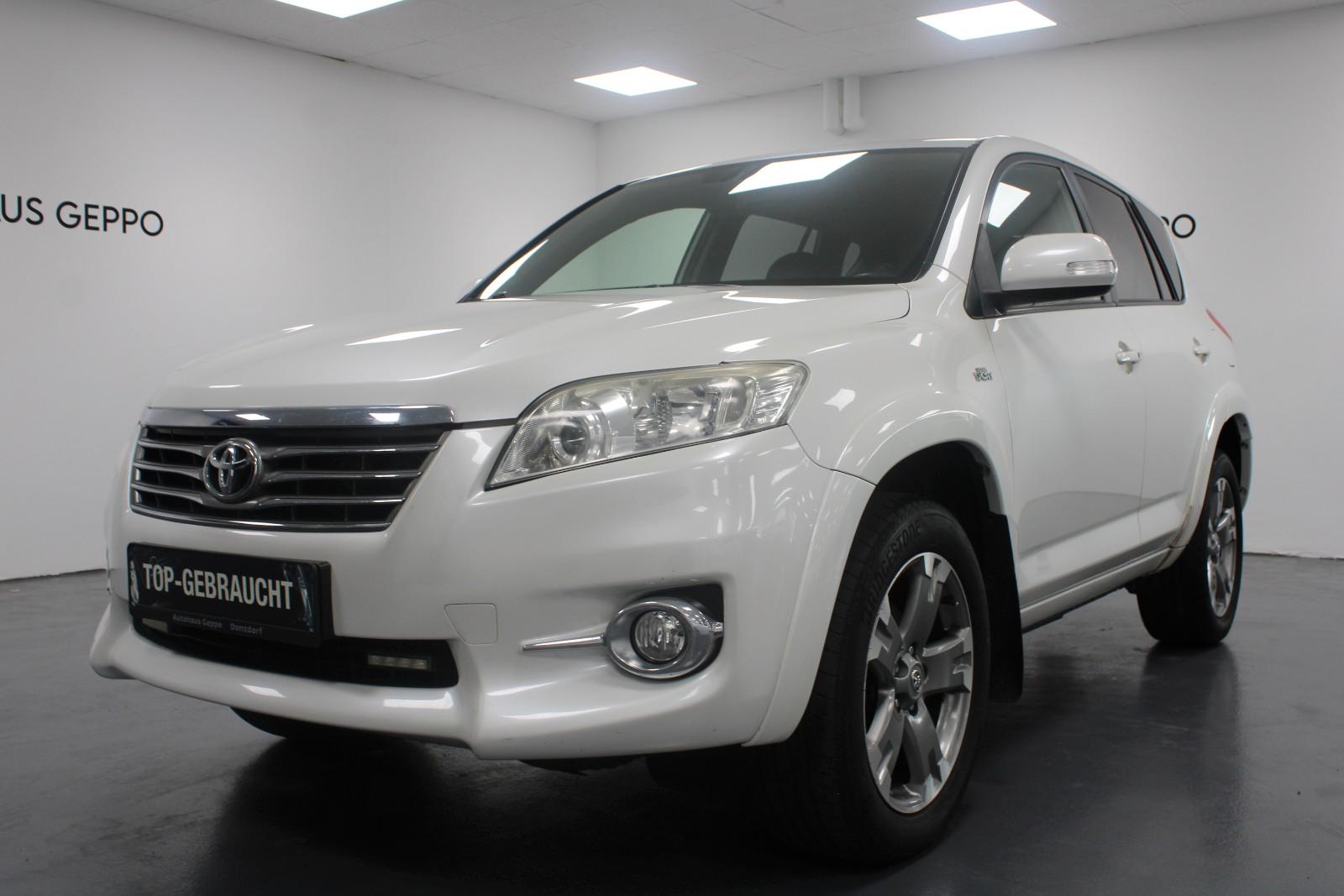 Toyota RAV 4 Executive 2.2 D-4D 150 ch BVA 4x4 – Cuir – Sièges chauffants – Caméra – Attelage – Climatisation 3 zones – Jantes 18