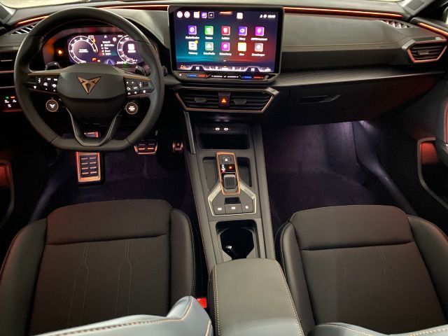 CUPRA Leon Sportstourer 1.5 eTSI DSG AHK
