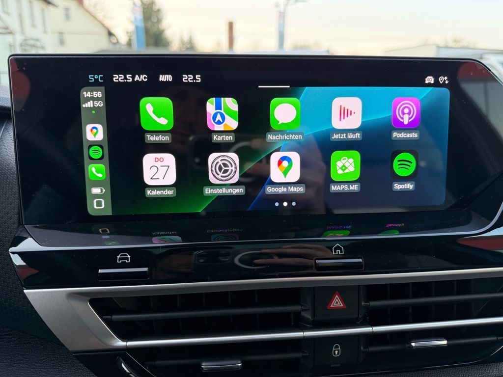 Fahrzeugabbildung Citroën C4 Hybrid 145 MAX - Schiebedach*Winter Paket