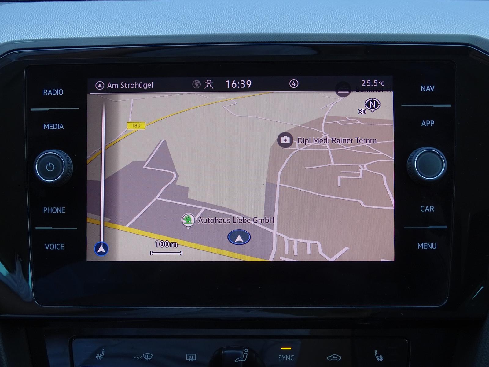 Volkswagen Passat 1.5 TSI Business LED ACC Navi AHK, миниатюра 11