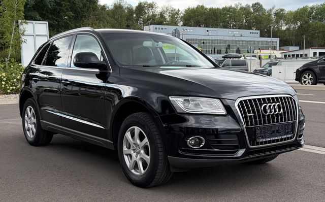 Q5 2.0TDI quattro Sport Navi+Xenon+PDC+AHK