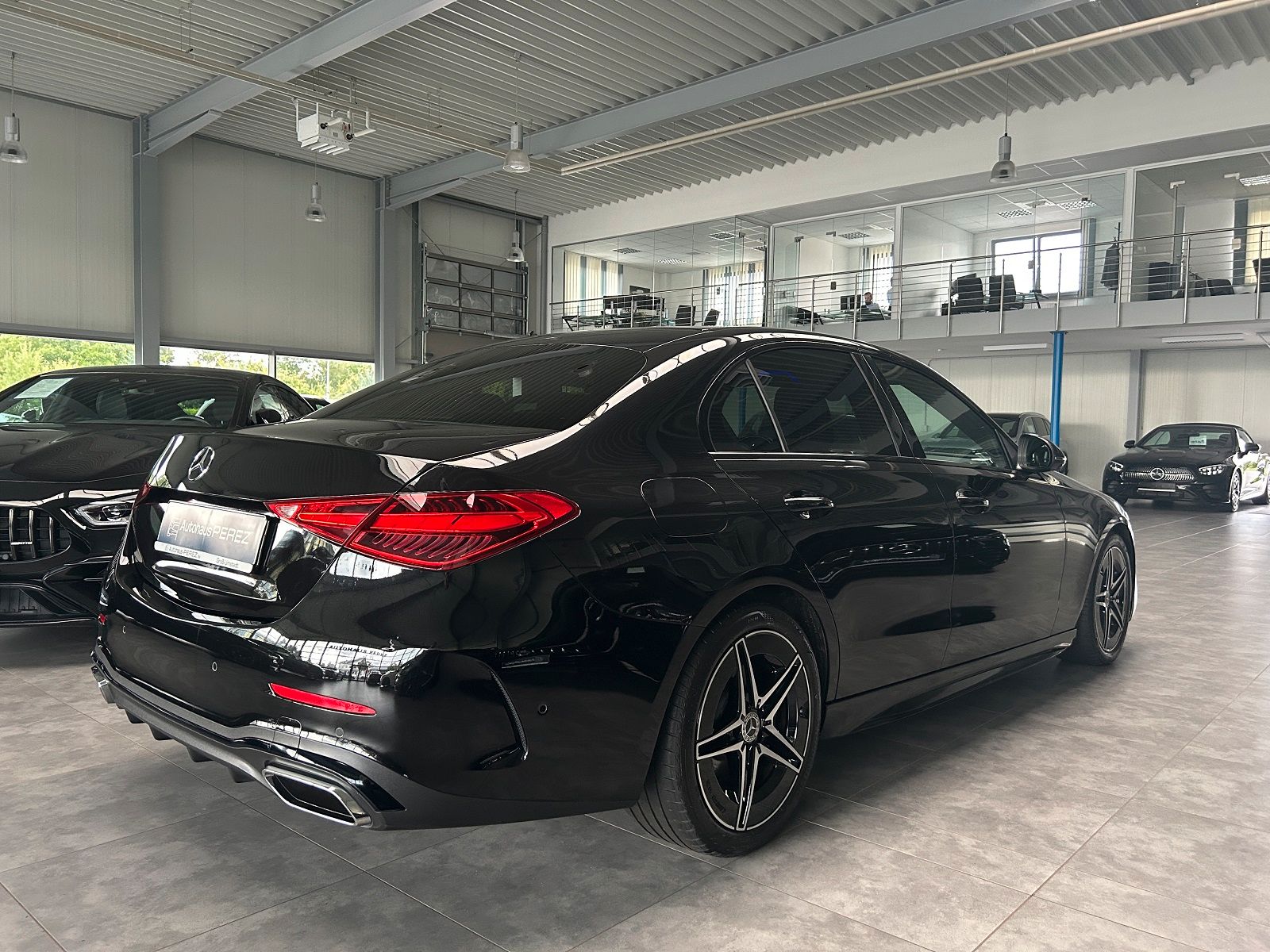 Mercedes-Benz C 200 - Bild 4