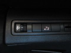 Fahrzeugabbildung Peugeot 5008 Allure 1.5D NAVI/LED/SHZ/AHK/PDC&CAM/ACC