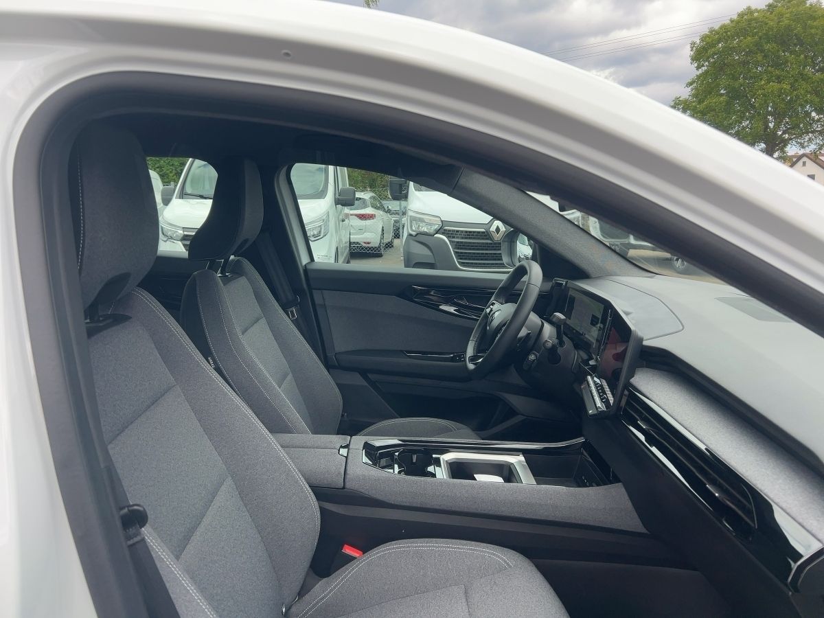 Fahrzeugabbildung Renault Austral Evolution Mild Hybrid 160 Automatik SHZ