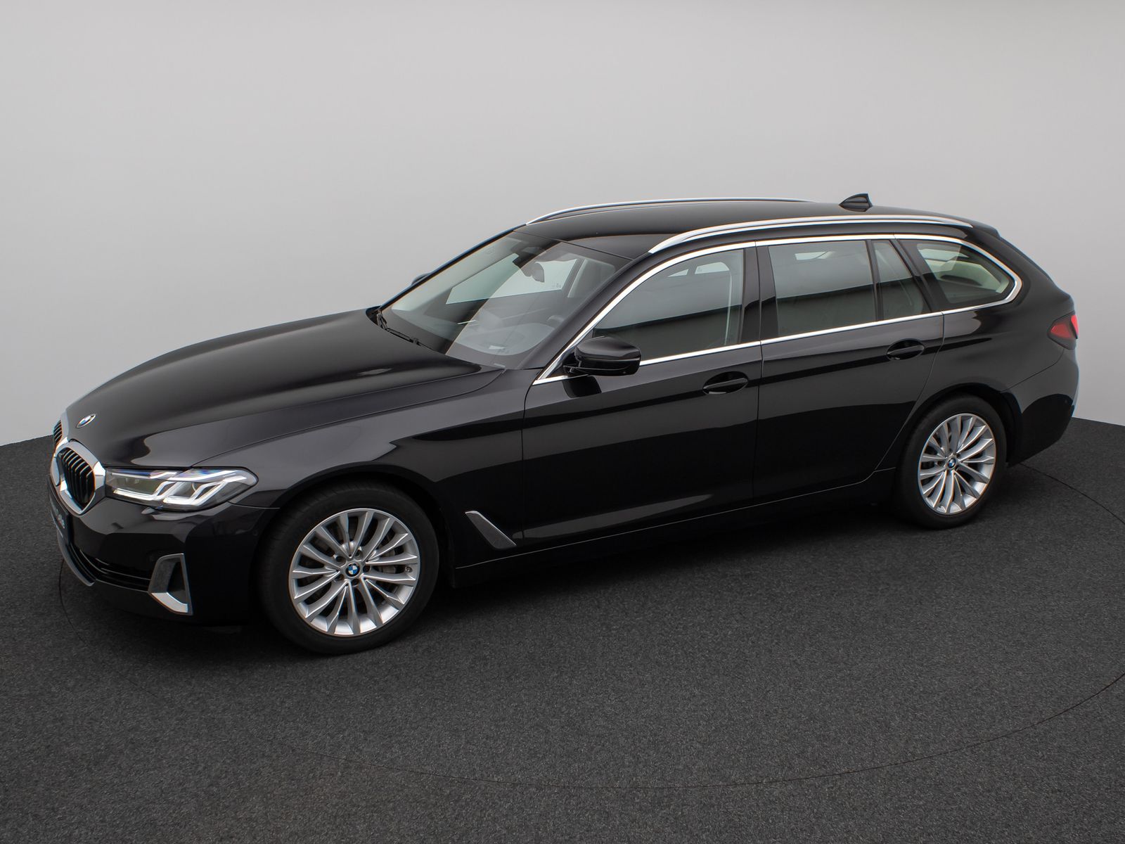 Fahrzeugabbildung BMW 540d xD Luxury Line Laser 360°HUD DAB HiFi AHK