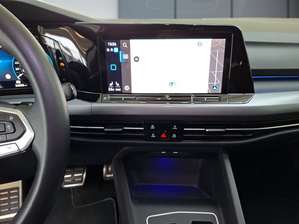 Golf VIII Variant 1.5 eTSI Active *DSG*AHK*LED*A