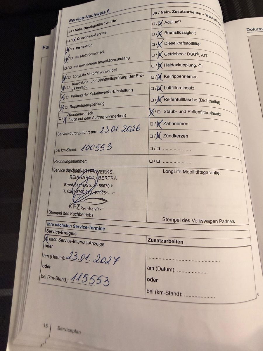 Fahrzeugabbildung Volkswagen Golf VII Lim. Lounge BMT / KLIMA / NAVI /