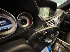MERCEDES-BENZ E 350  Avantgarde 4Matic Edition Navi LED PDC
