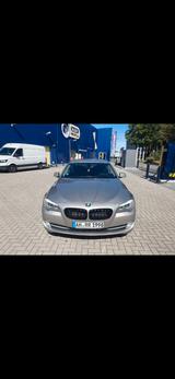 BMW 520i Luxury Line Luxury Line - BMW 520 aus 2013 mit Benzin-Antrieb: Limousine