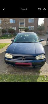 Volkswagen Golf vier - Volkswagen Golf aus 2000: Vi