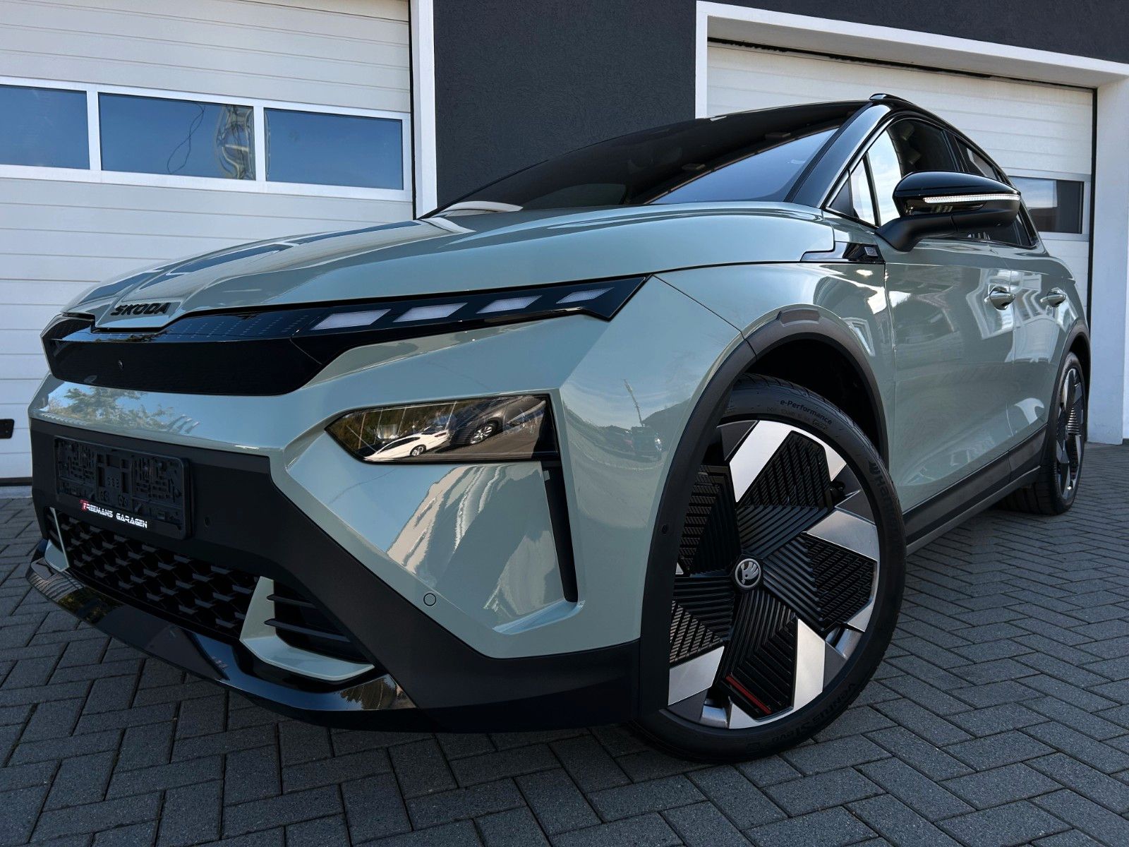 Skoda ELROQ 85 FIRST EDITION * VOLL * 5J GARANTIE *