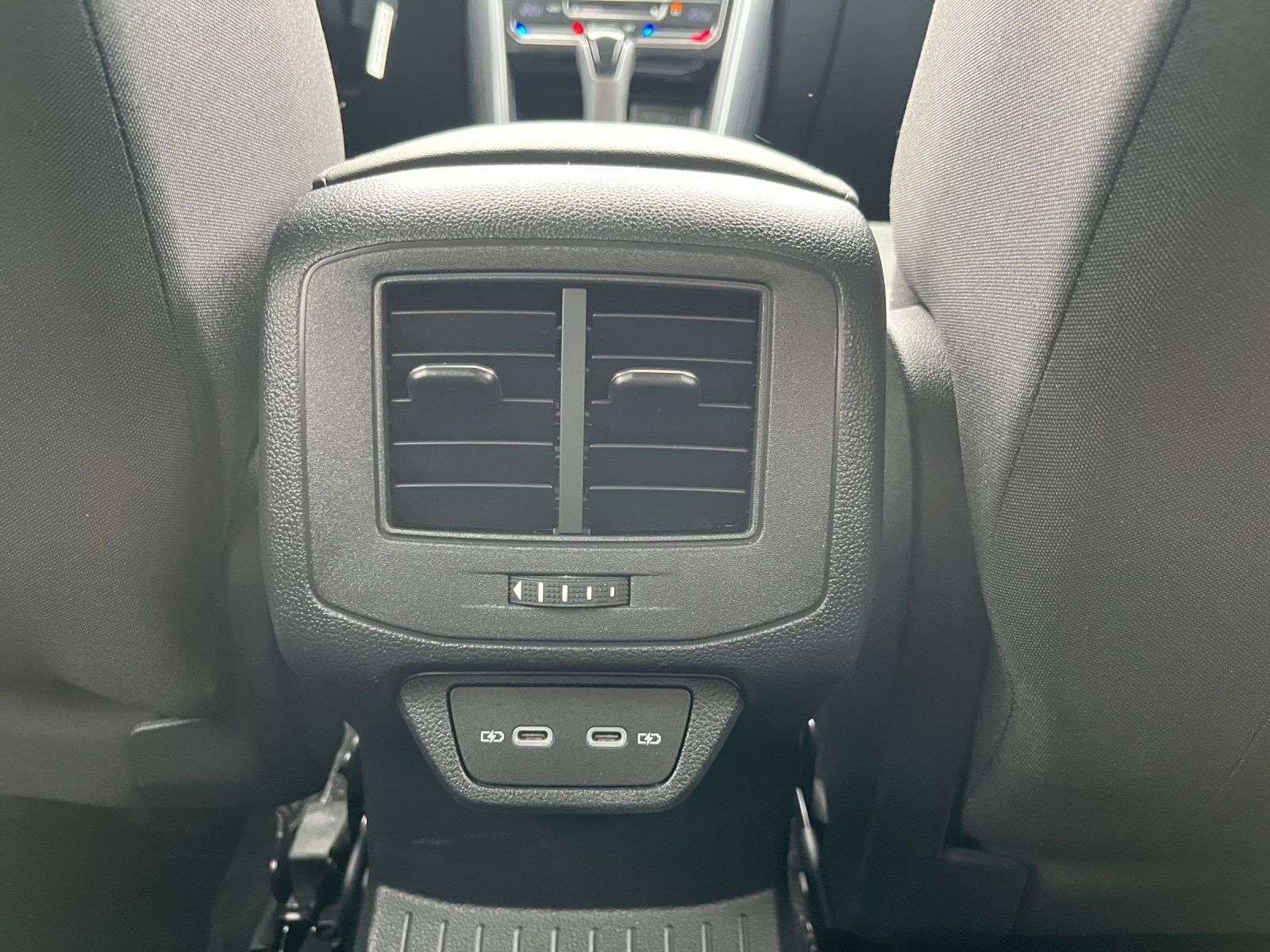 Volkswagen T-Roc - Bild 16