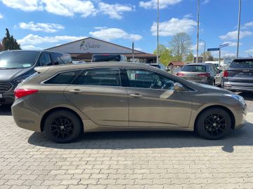 Fahrzeugabbildung Hyundai i40 cw FIFA World Cup Edition