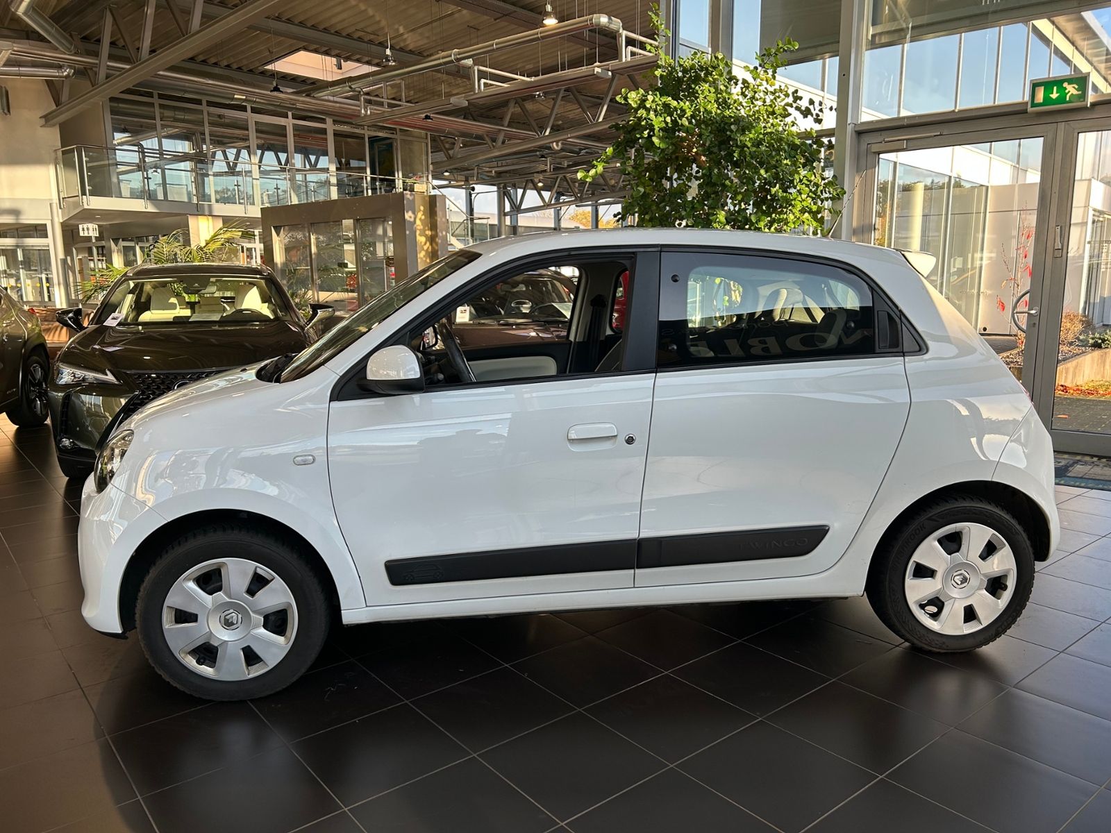 Fahrzeugabbildung Renault Twingo Experience KLIMA SHZ