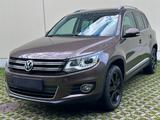 Volkswagen Tiguan Sport & Style 4Motion | AHK | PDC | - Volkswagen Tiguan aus 2012 mit Diesel-Antrieb
