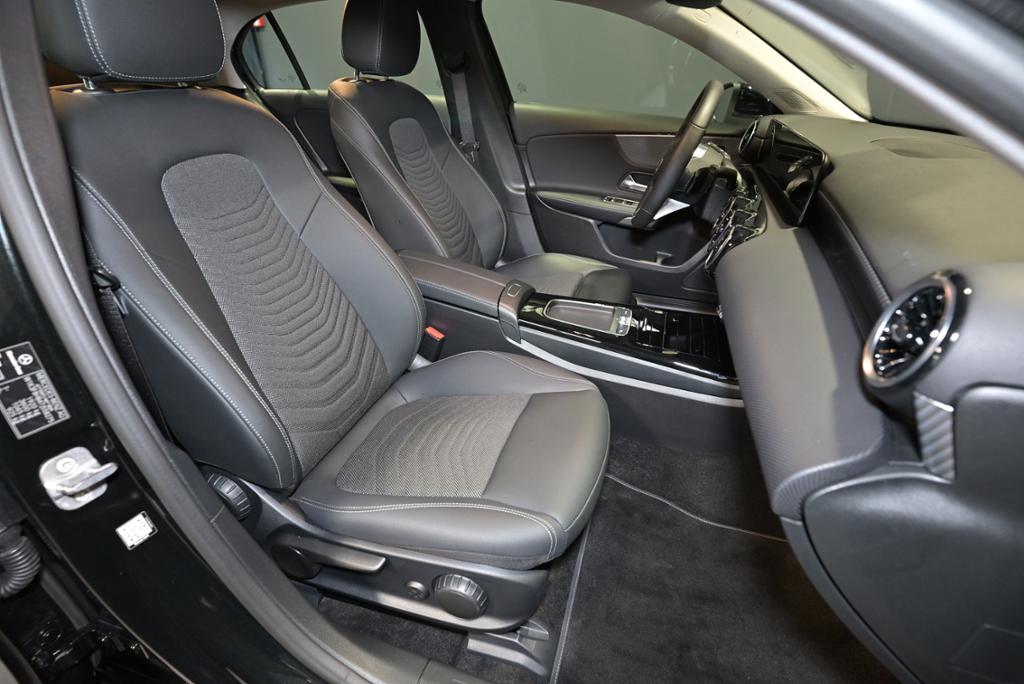 Mercedes-Benz A-Class LED/NAVI/KAMERA, миниатюра 4