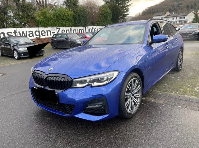 BMW 330 Baureihe 3 Touring 330 e M Sport/LED/RCAM