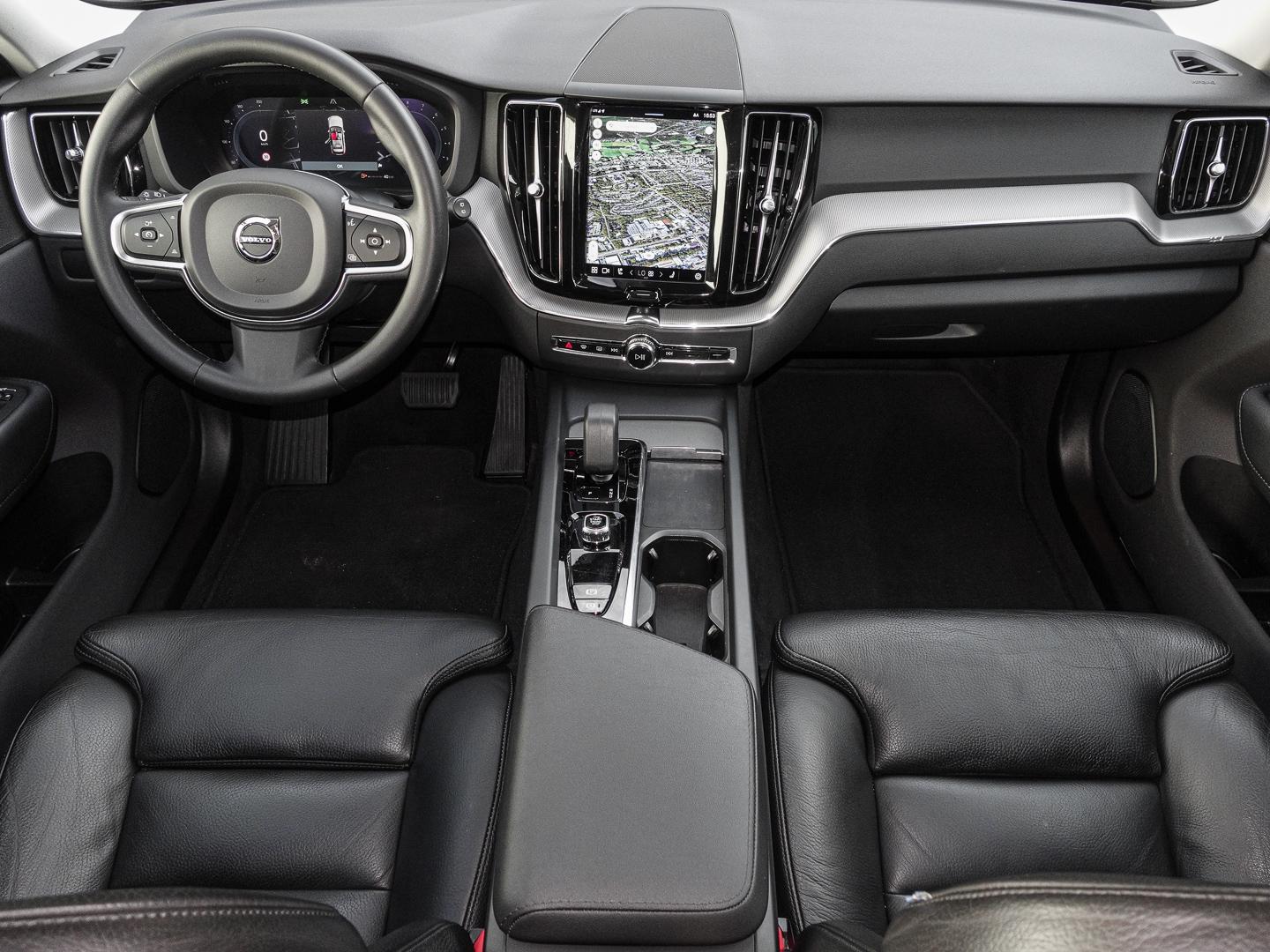 Volvo XC60 Core 2WD B4 Benzin EU6d Digitales Cockpit M