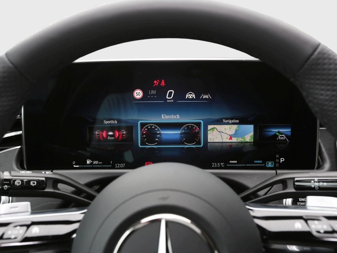 Mercedes-Benz E 220 d T-Modell AMG Night Panorama AHK 360°
