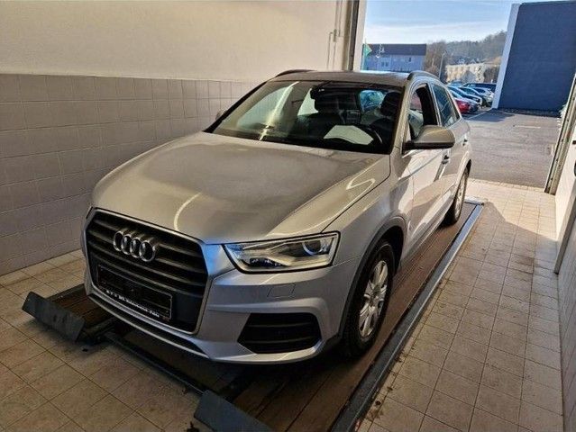 Audi Q3 design 2.0TDI quattro AHK Pano Leder 18"