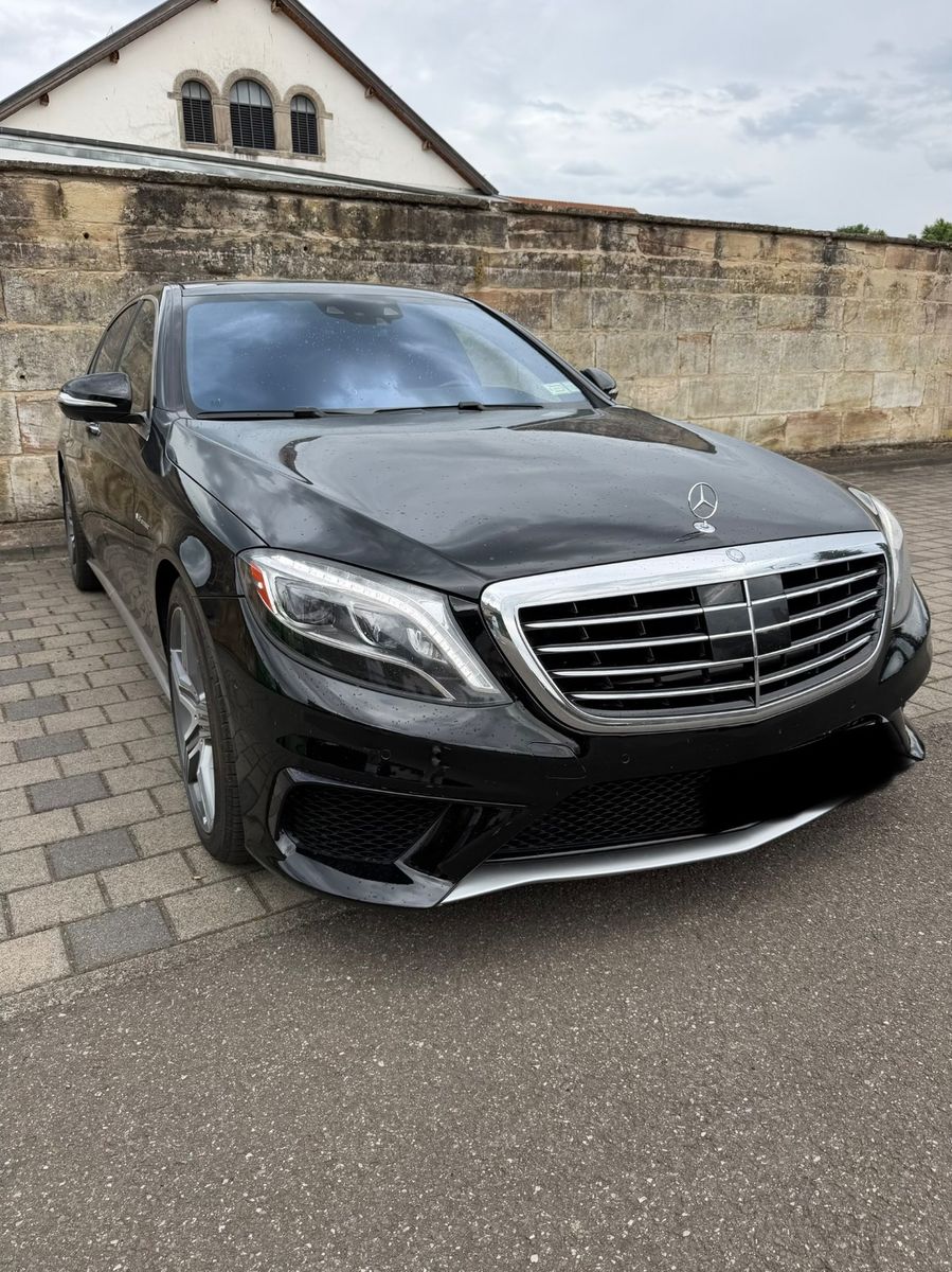 MERCEDES-BENZ 4MATIC L,Burmester,Voll,360 Kamera,20*AMG