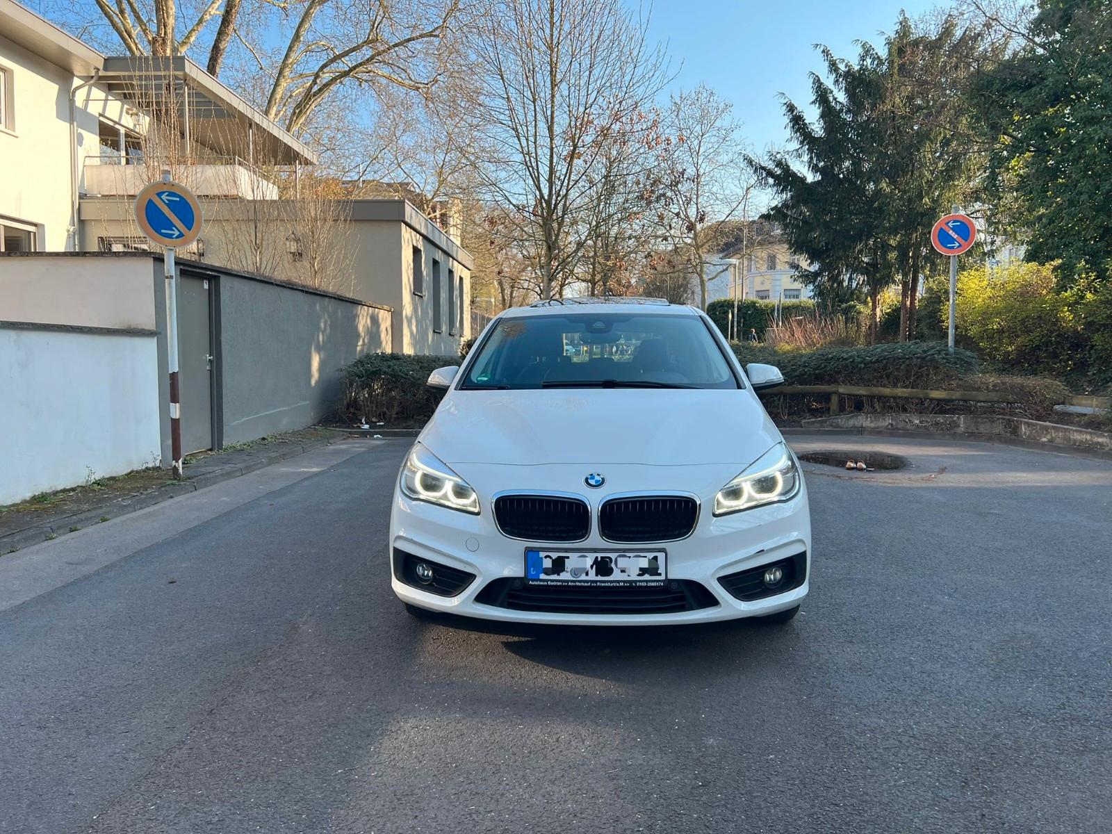 BMW 218 2 Active Tourer 218 d,Autom,PDC,Navi,Panoram