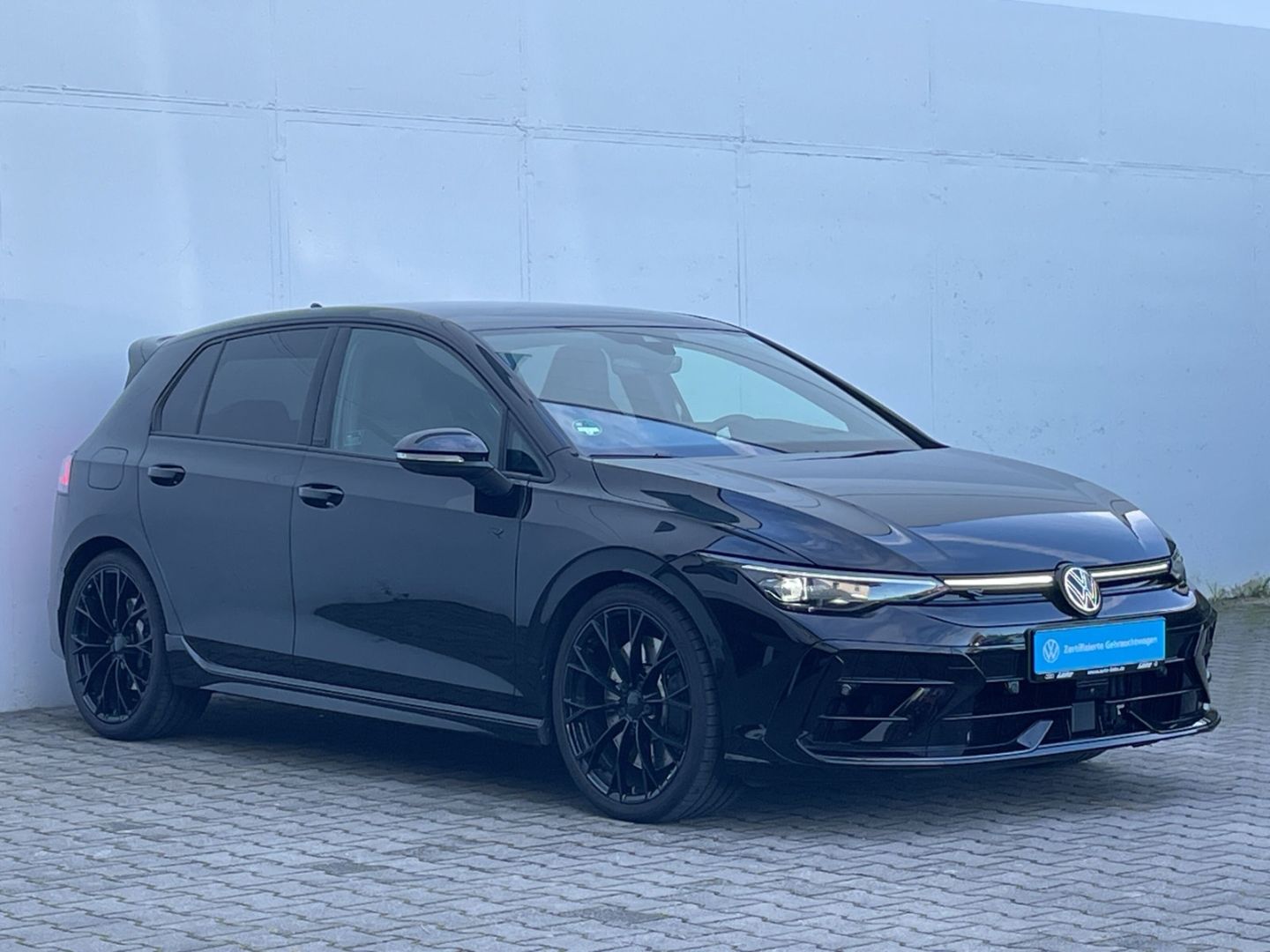 Golf R VIII 2.0 4Motion Black Edition Akrapovice