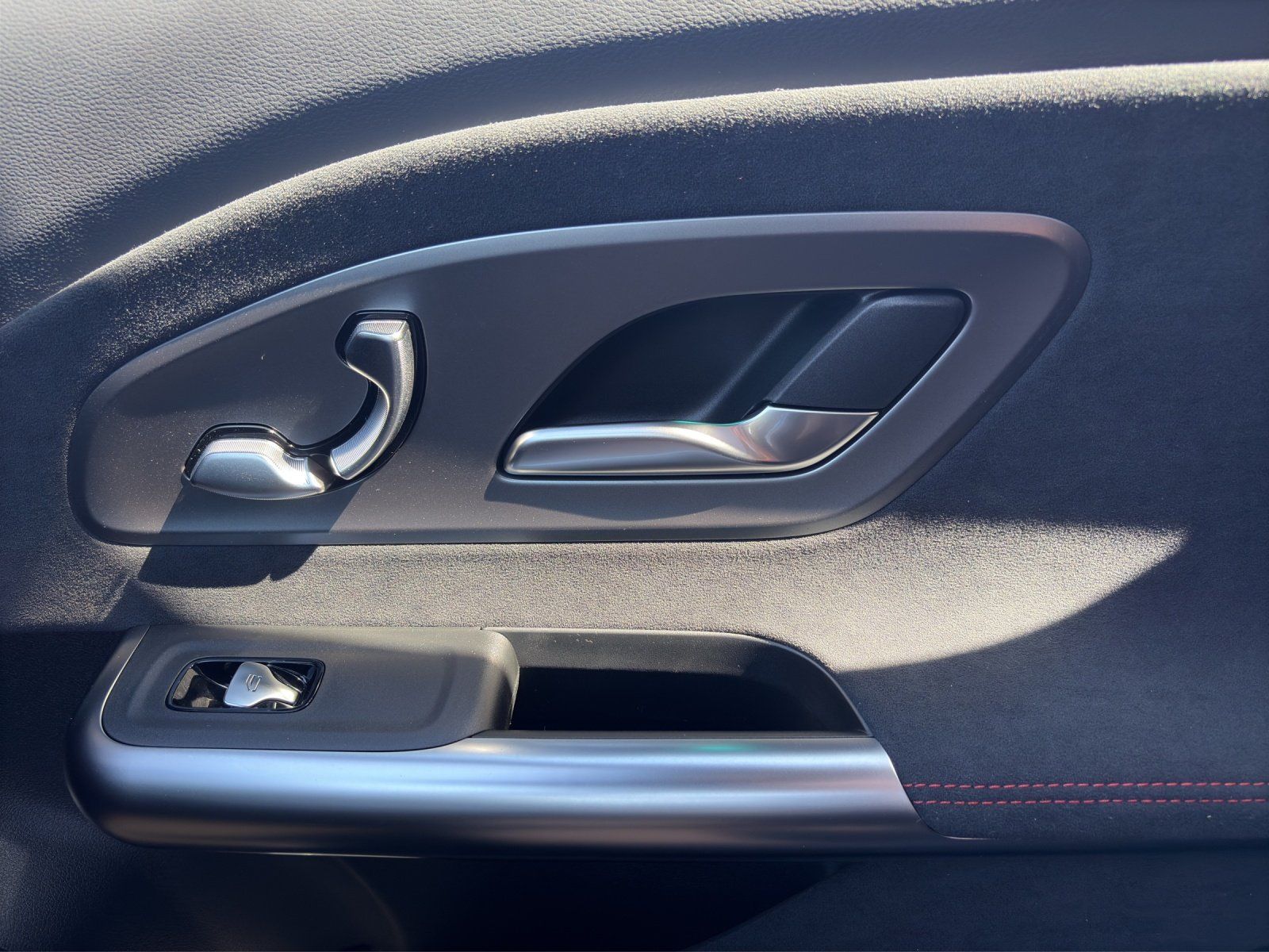 Fahrzeugabbildung Mercedes-Benz NEW! AMG Pano Memory Kamera Ambiente Totwinkel
