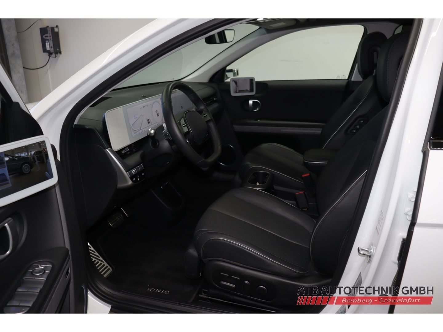 Fahrzeugabbildung Hyundai IONIQ 5 UNIQ 77,4kWh Batt. SOH98,1% 4WD HUD El.
