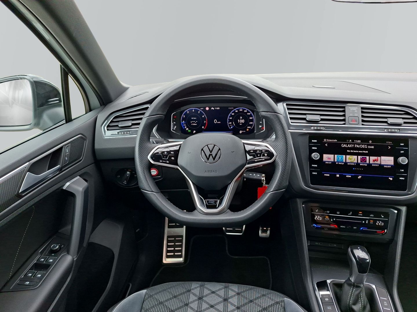 Tiguan 1.5 TSI DSG R-Line *KAMERA*ACC*NAVI*